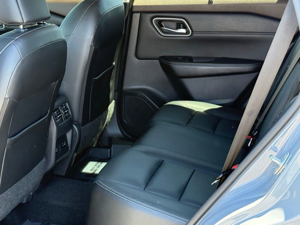 Used 2021 Nissan Rogue SL w/ Premium Package FWD image 8