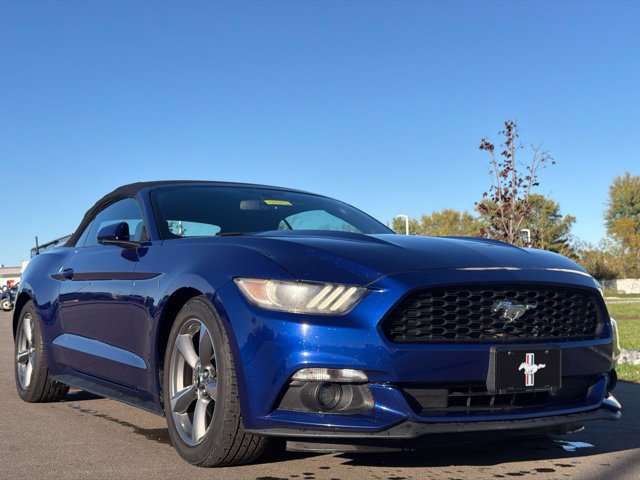 Used 2015 Ford Mustang Convertible w/ Equipment Group 051A RWD 360° Tour