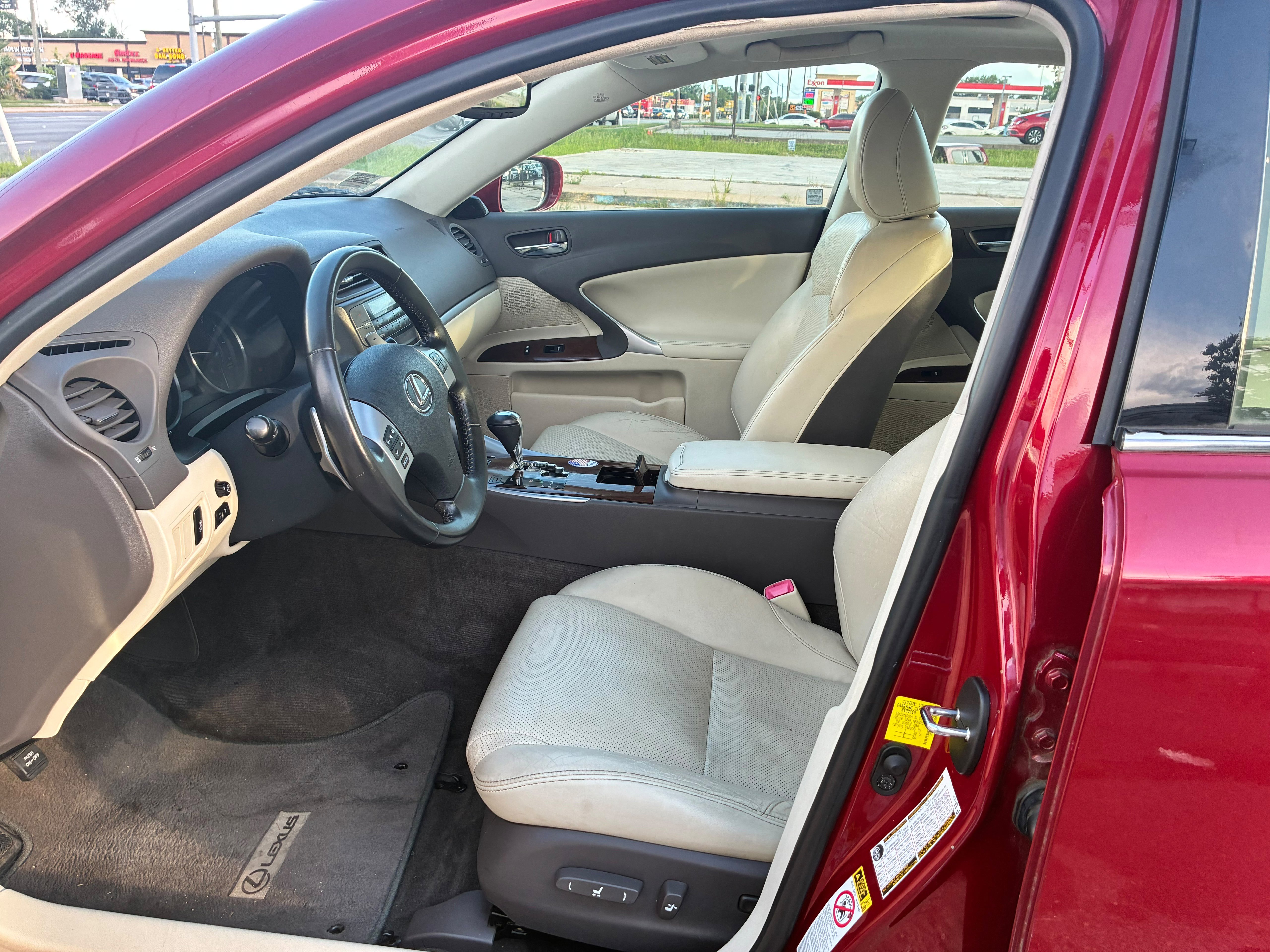 Used 2013 Lexus IS 250 AWD w/ Premium Pkg image 5