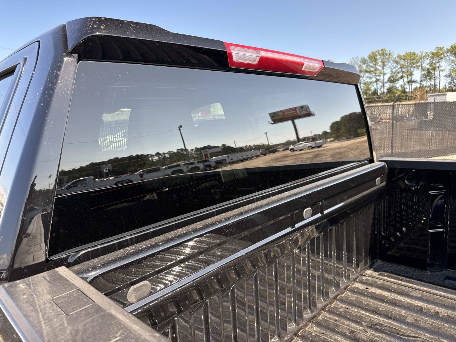New 2026 GMC Sierra 1500 Elevation w/ LPO, Elevation Black Package AWD/4WD image 12