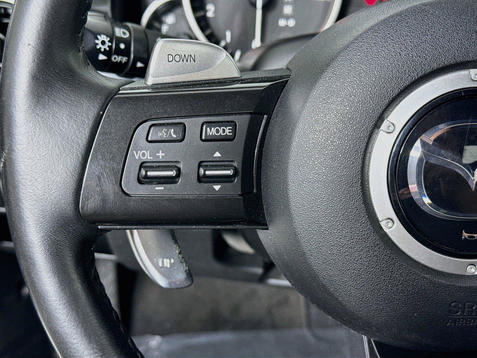 Used 2014 MAZDA MX-5 Miata Grand Touring w/ Premium Package RWD image 19