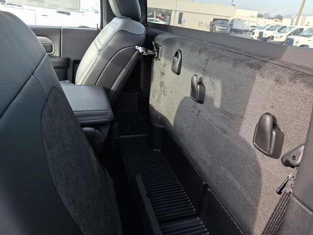 Used 2024 RAM 2500 Tradesman w/ Chrome Appearance Group image 10