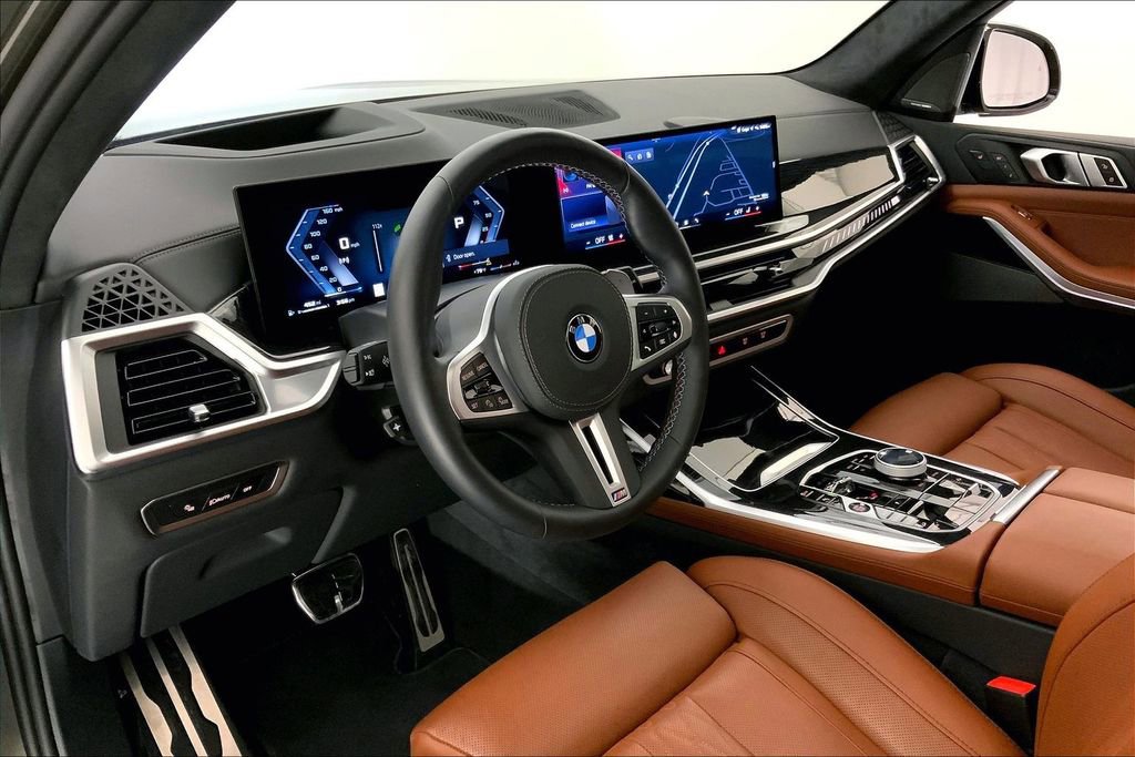 Certified 2025 BMW X7 M60i image 21