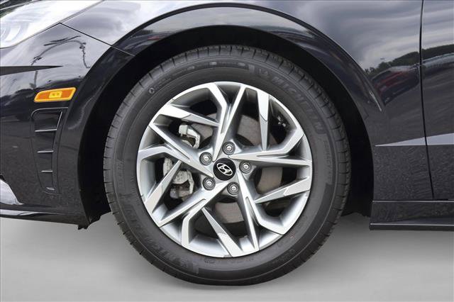 Used 2023 Hyundai Sonata SEL w/ Convenience Package FWD image 9
