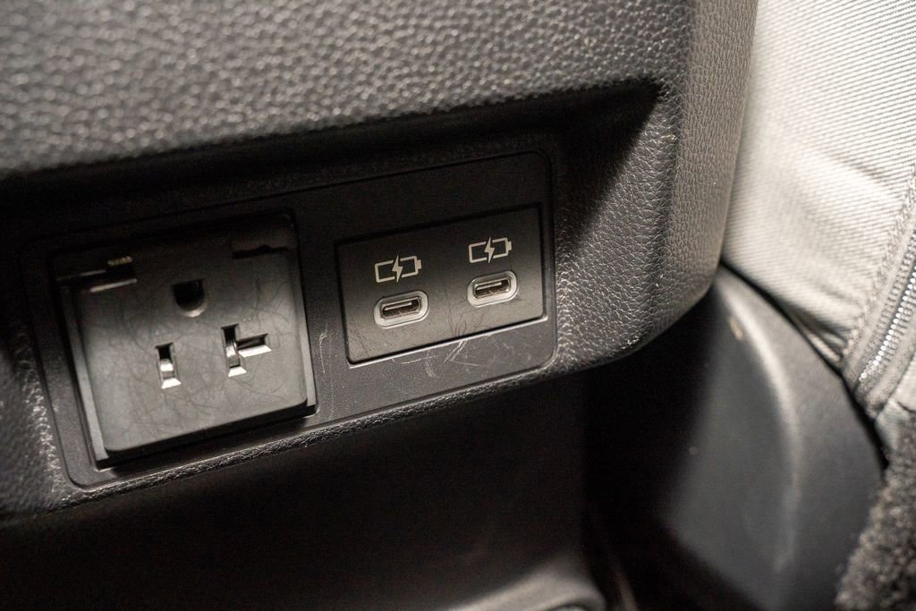 Certified 2025 Toyota Tacoma TRD Off-Road image 7