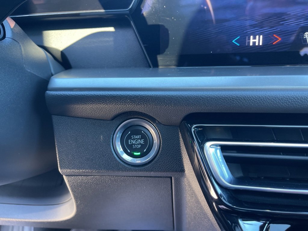 New 2025 Chevrolet Traverse LT w/ Enhanced Driving Package image 31