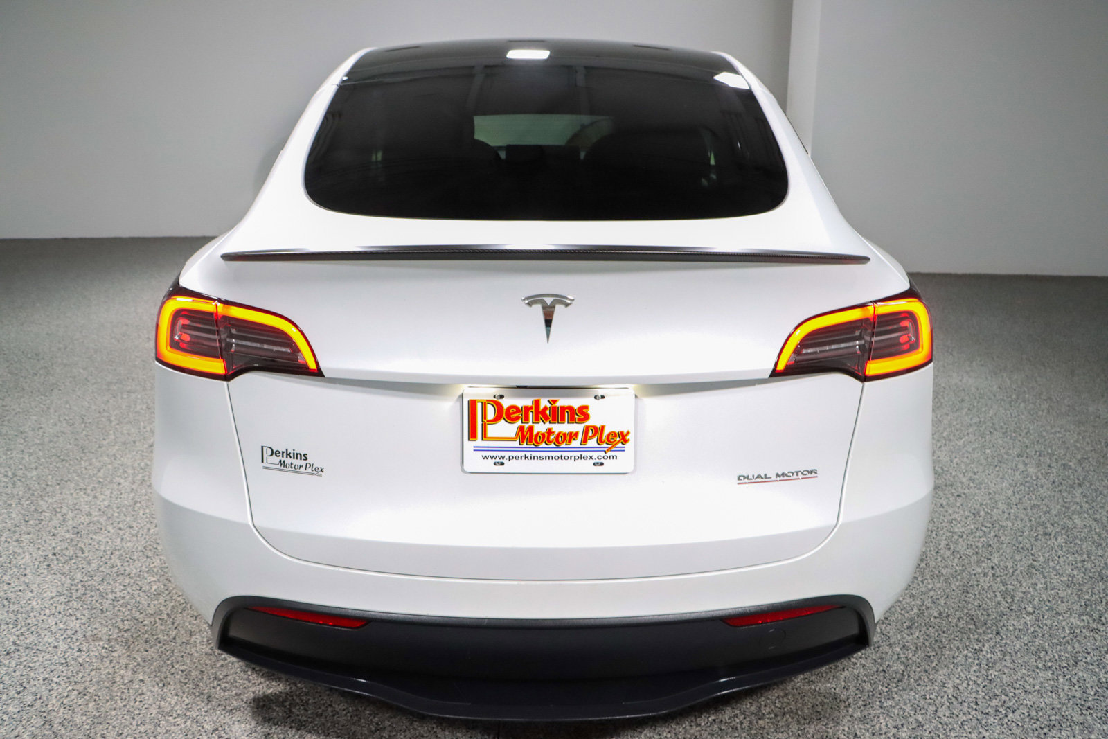 Used 2023 Tesla Model Y Performance image 8
