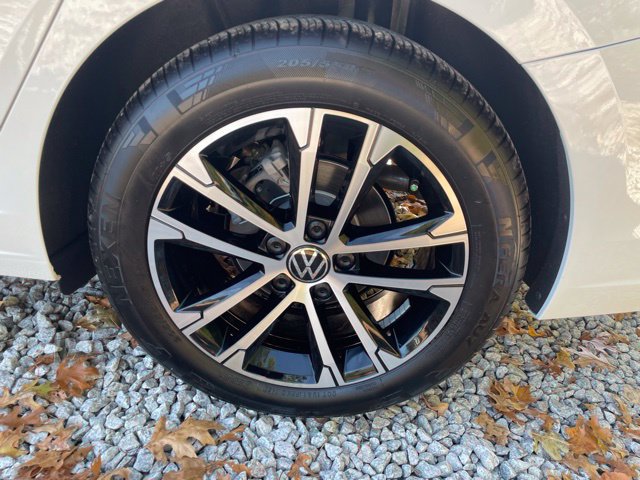 Used 2026 Volkswagen Jetta Sport FWD image 14