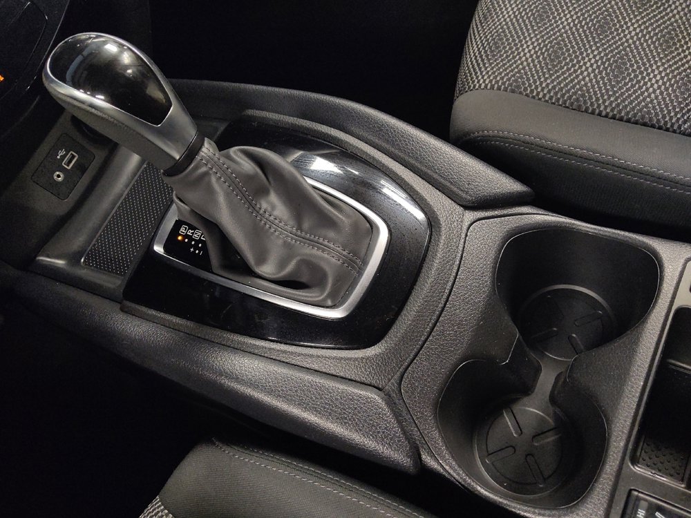 Used 2021 Nissan Rogue Sport SV image 26