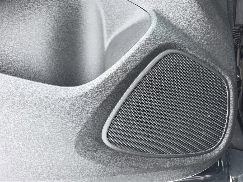 Certified 2024 Buick Encore GX Sport Touring image 29