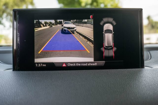 Used 2017 Audi Q7 3.0T Premium AWD/4WD image 24