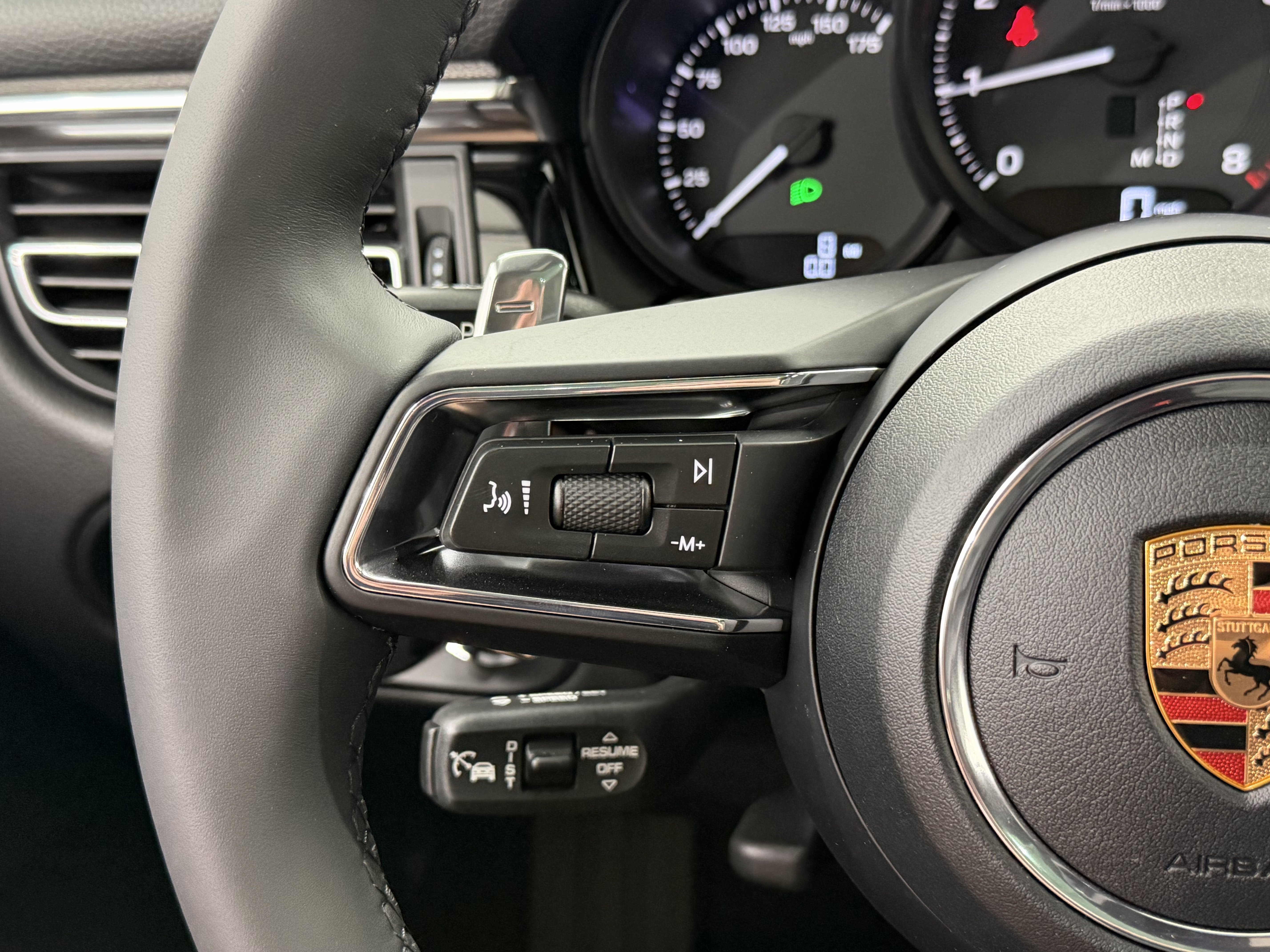 New 2026 Porsche Macan image 45