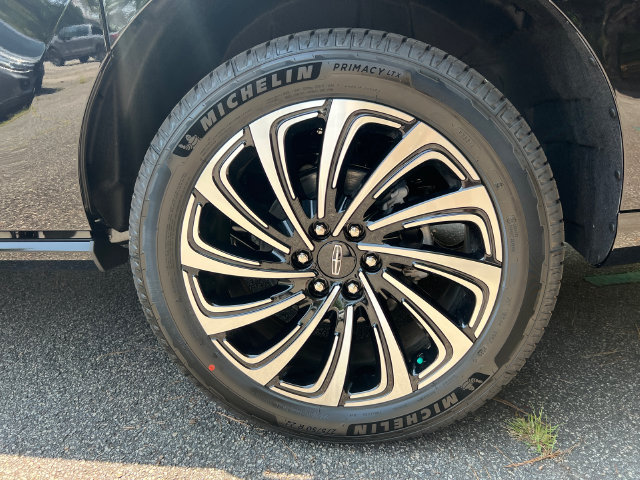 New 2027 Lincoln Navigator L Black Label AWD/4WD image 23