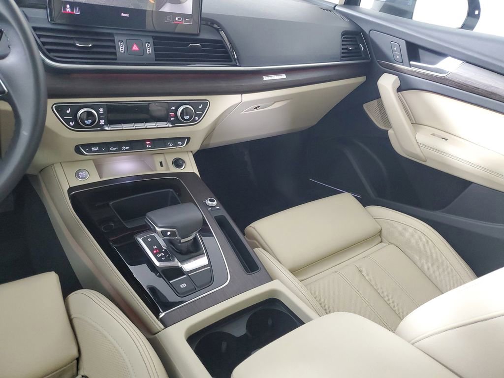 Used 2025 Audi Q5 2.0T Premium Plus w/ Premium Plus Package image 17
