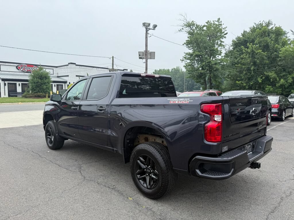 Used 2024 Chevrolet Silverado 1500 Custom Trail Boss w/ LPO, Dark Essentials Package AWD/4WD image 5