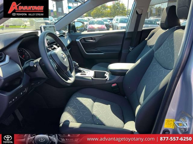 Used 2022 Toyota RAV4 XLE w/ Convenience Package AWD/4WD image 20