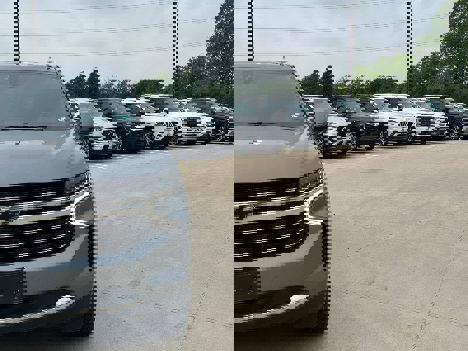 Used 2021 Chevrolet Tahoe LT w/ LT Signature Package RWD image 3