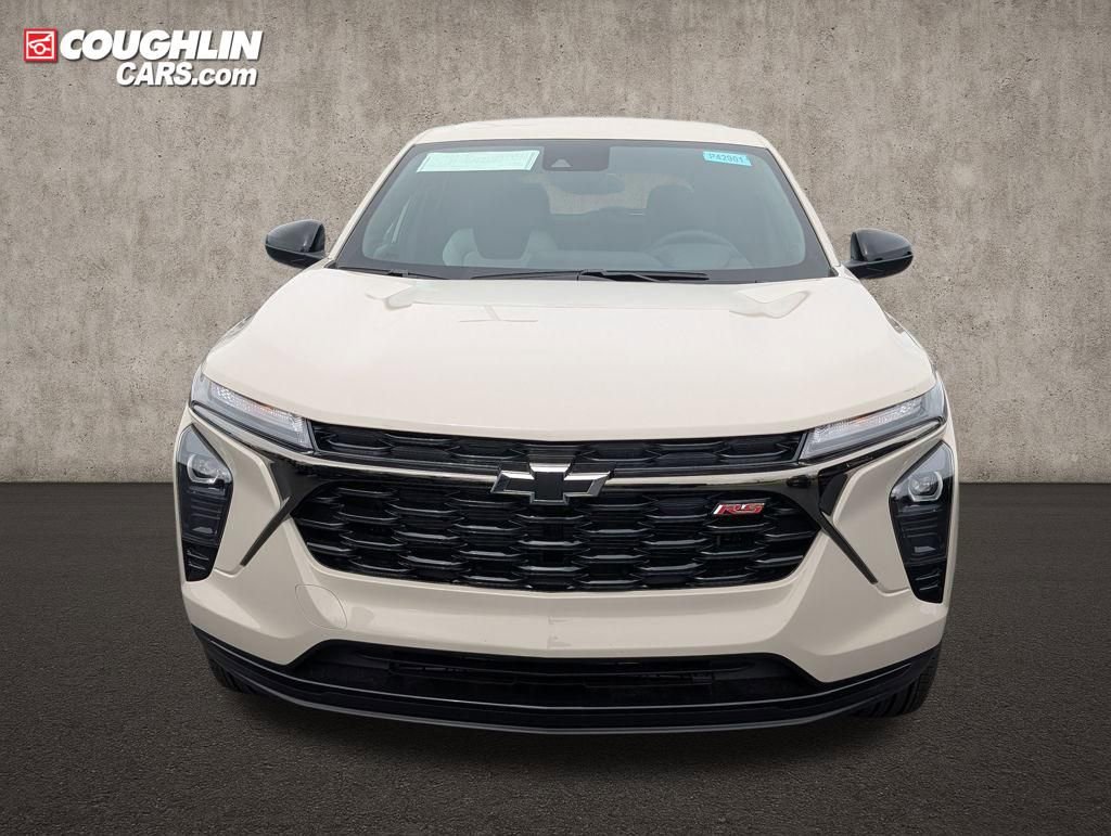 New 2026 Chevrolet Trax RS image 2