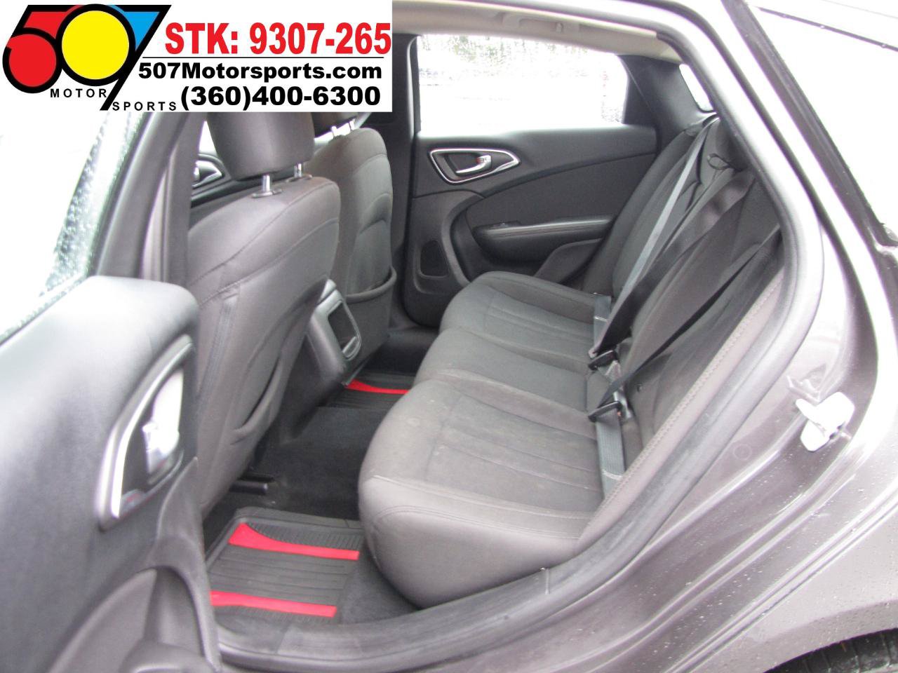 Used 2016 Chrysler 200 Limited FWD image 14