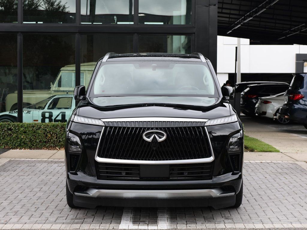 Certified 2025 INFINITI QX80 Luxe RWD image 3