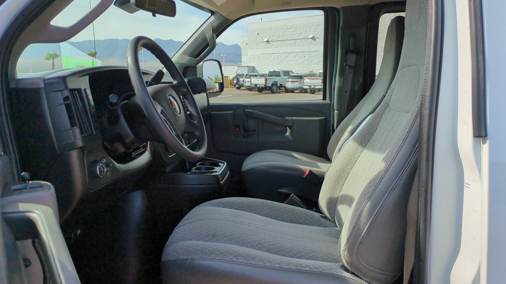 Used 2019 Chevrolet Express 2500 LT w/ LT Preferred Equipment Group RWD image 14
