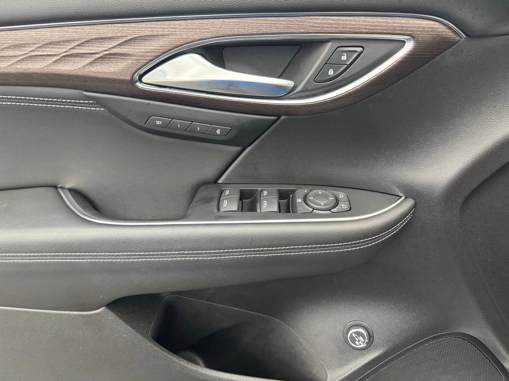 Used 2023 Buick Envision Avenir image 20