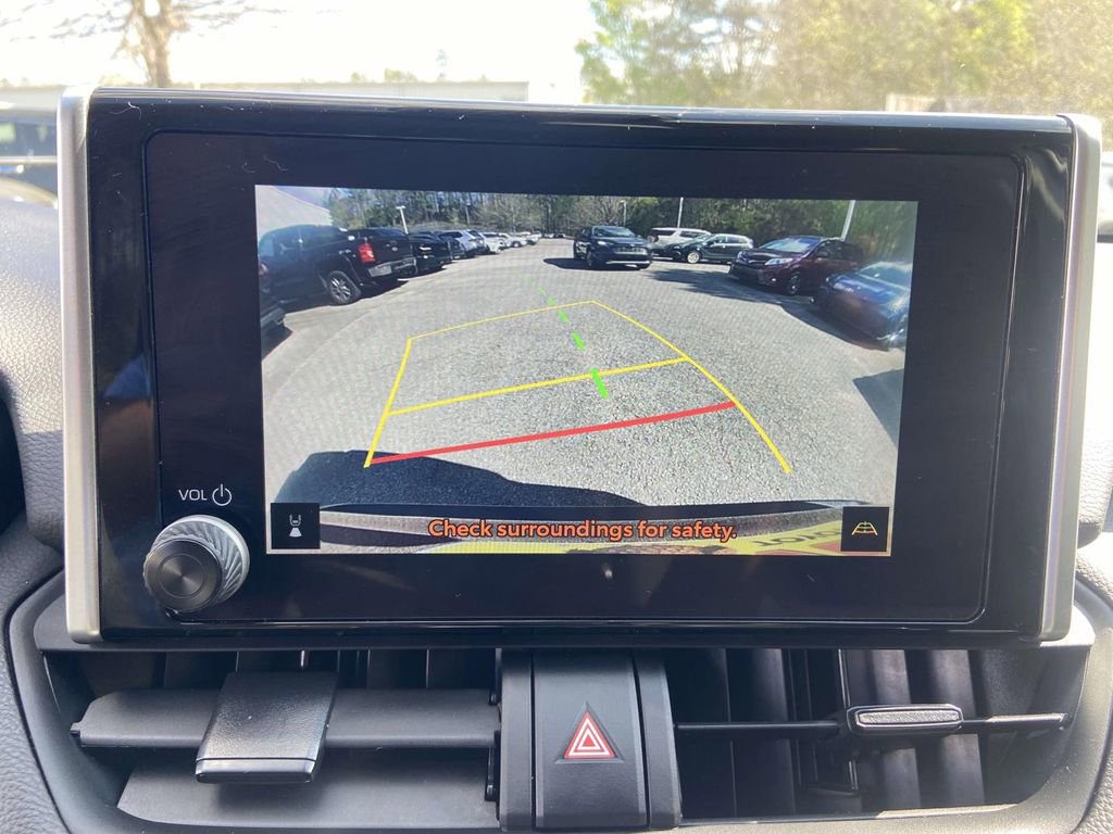 Used 2023 Toyota RAV4 LE image 23