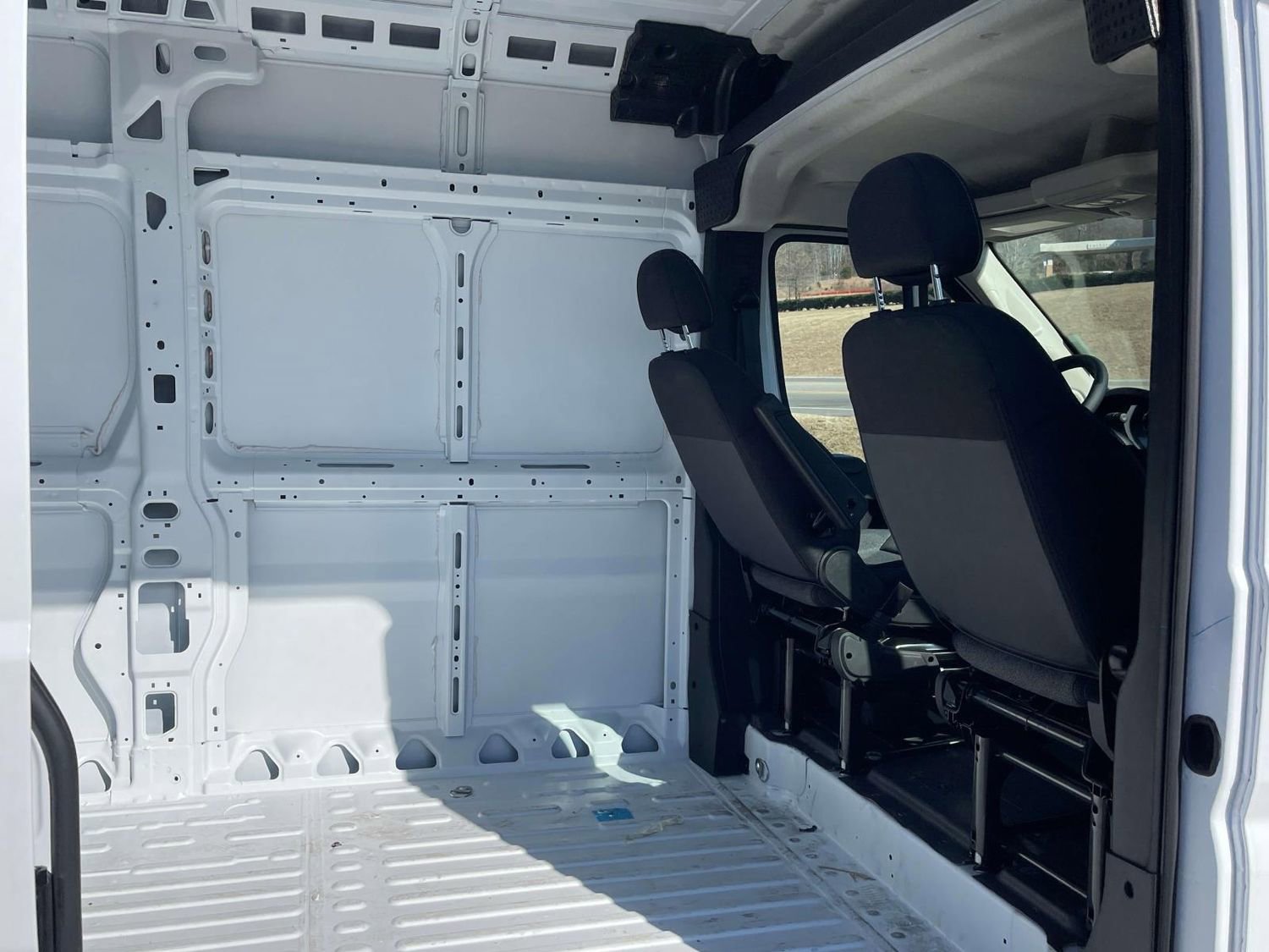 New 2025 RAM ProMaster 3500 w/ Safety Group FWD image 17