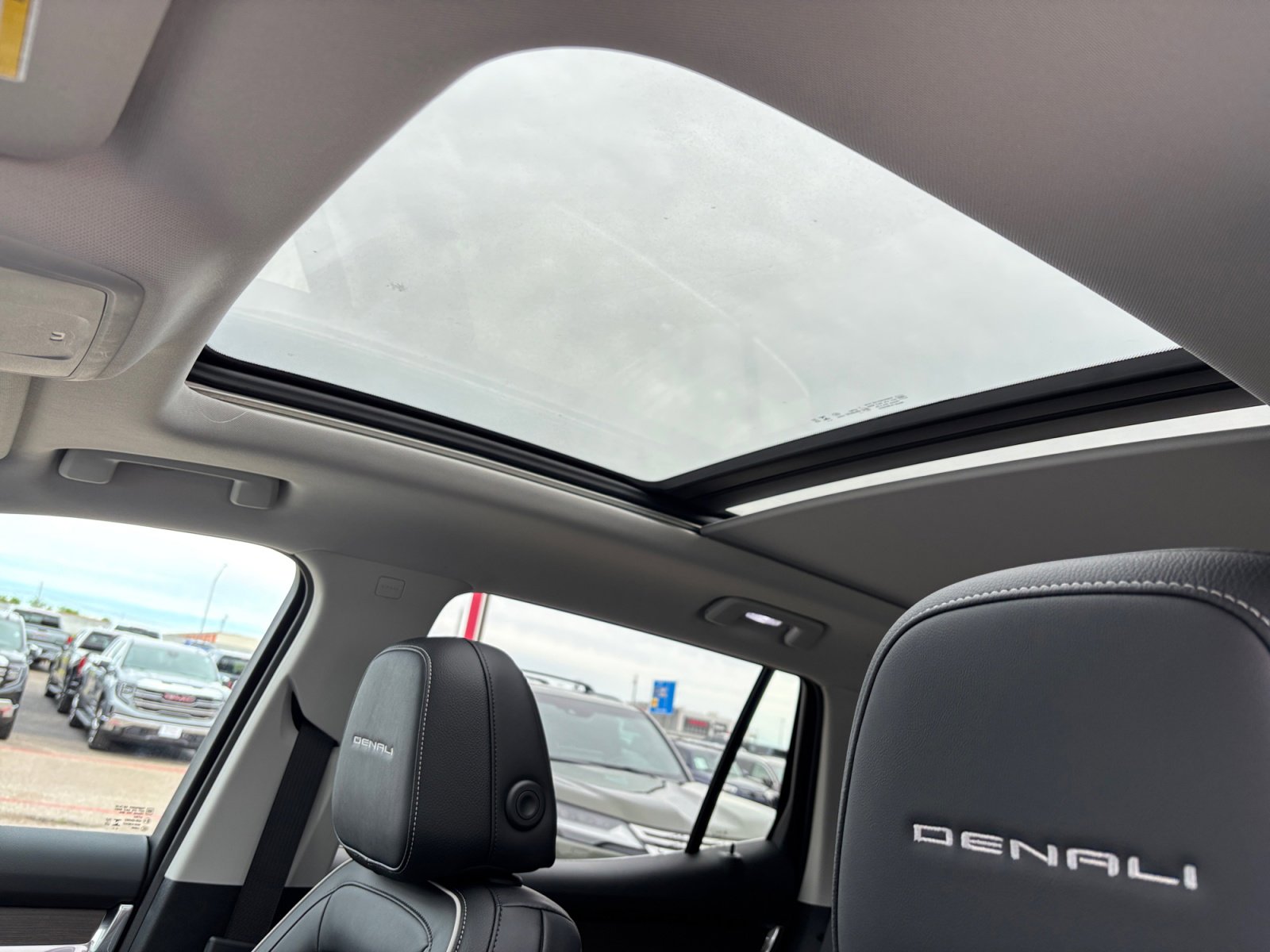 Used 2026 GMC Terrain Denali w/ LPO, Floor Liner Package image 19