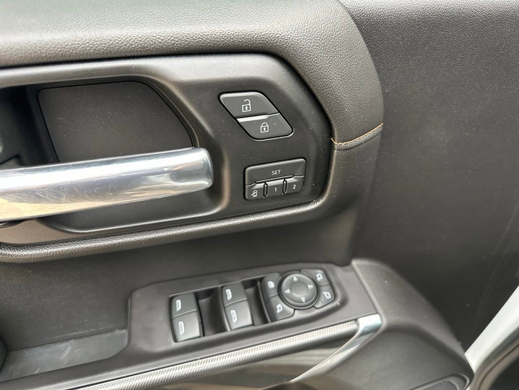 Used 2019 GMC Sierra 1500 AT4 w/ AT4 Premium Package AWD/4WD image 18