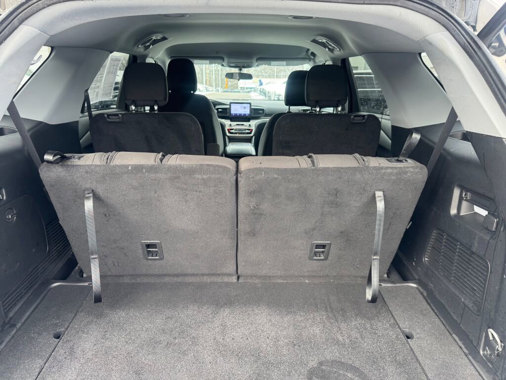 Used 2023 Ford Explorer XLT w/ Class IV Trailer Tow Package image 18