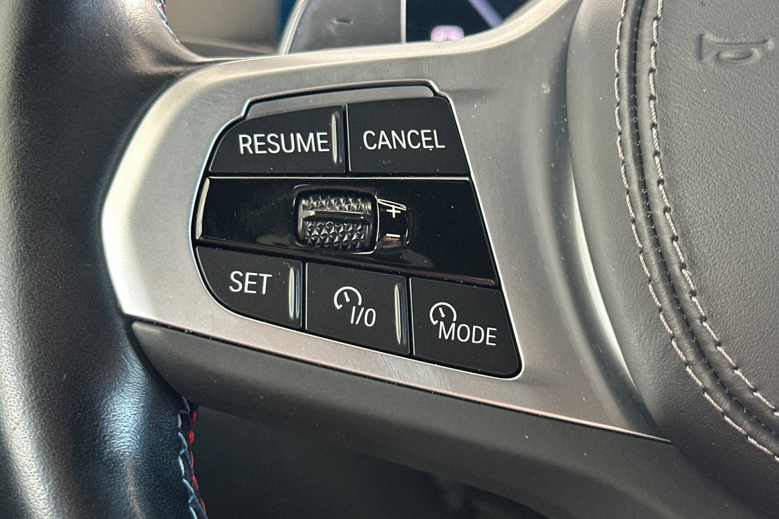 Certified 2024 BMW X7 M60i AWD/4WD image 32