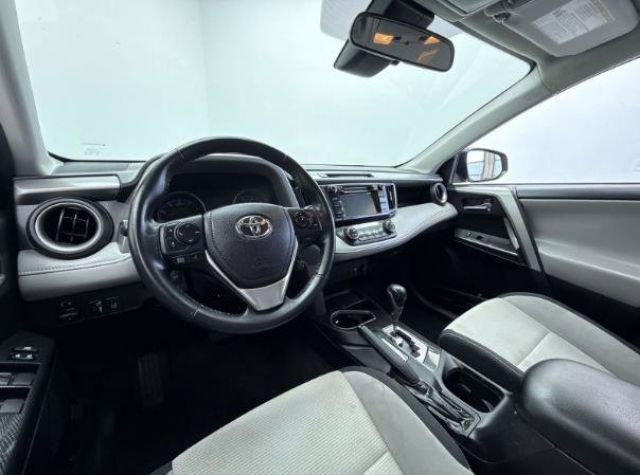 Used 2018 Toyota RAV4 Adventure image 6