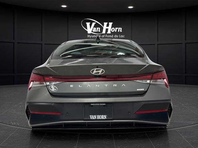 Used 2024 Hyundai Elantra Limited FWD image 6