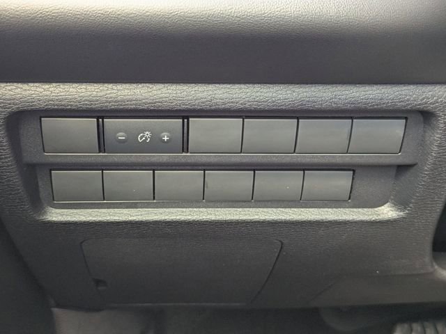 New 2025 Mitsubishi Outlander ES image 24