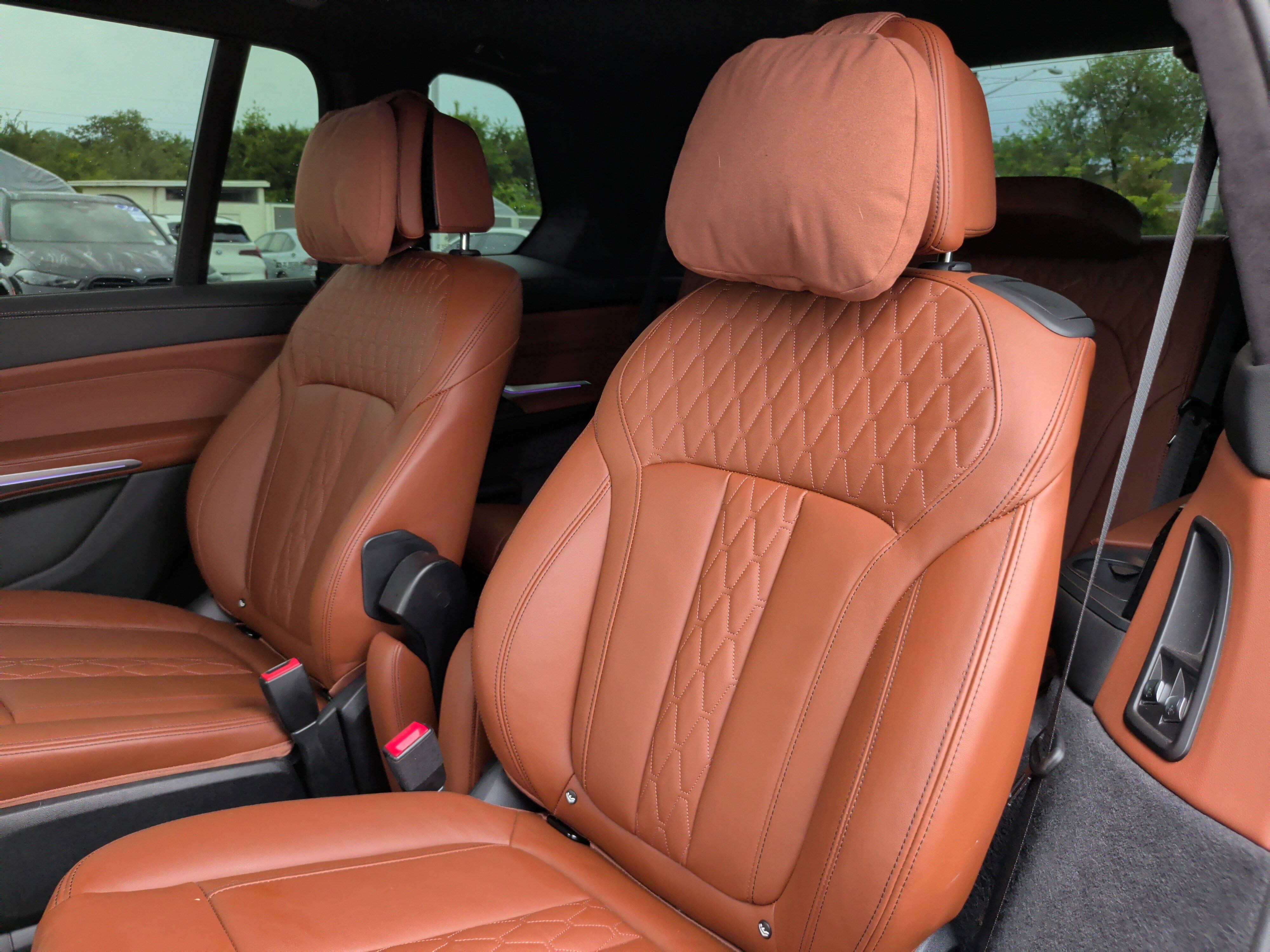 Used 2024 BMW X7 M60i w/ Executive Package AWD/4WD image 40