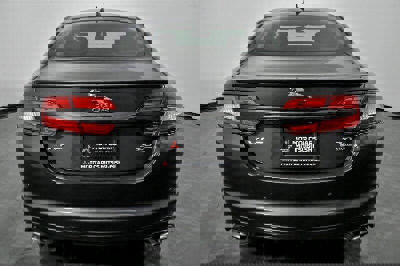 Used 2015 Jaguar XF Portfolio image 9