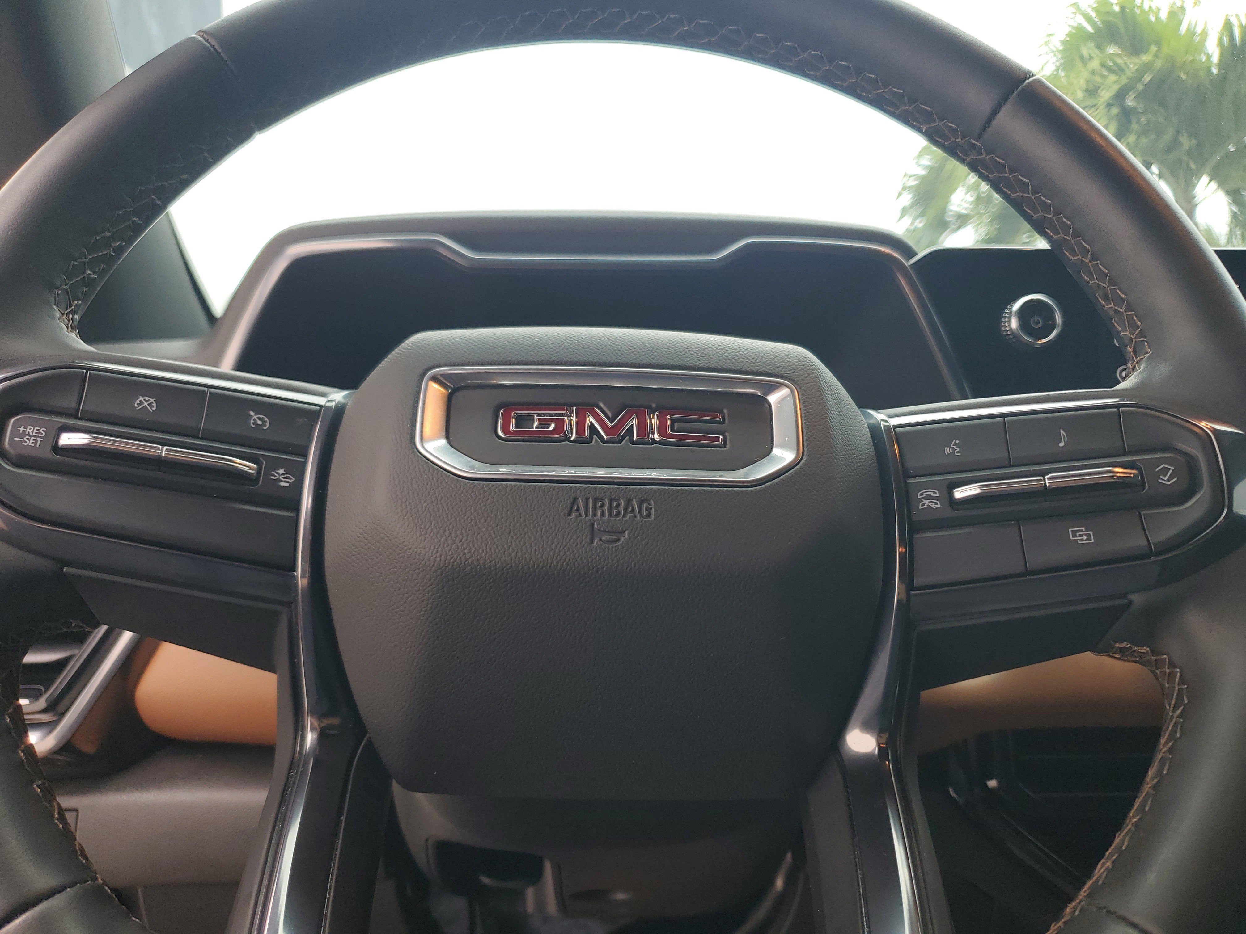 Used 2024 GMC Canyon AT4 w/ LPO, Off Road Lift Package image 22