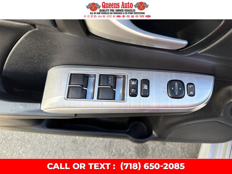 Used 2013 Toyota Camry SE FWD image 44