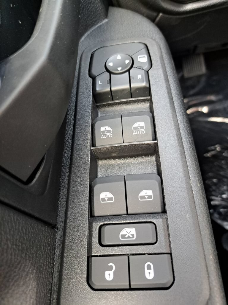 New 2026 RAM 3500 Tradesman AWD/4WD image 17