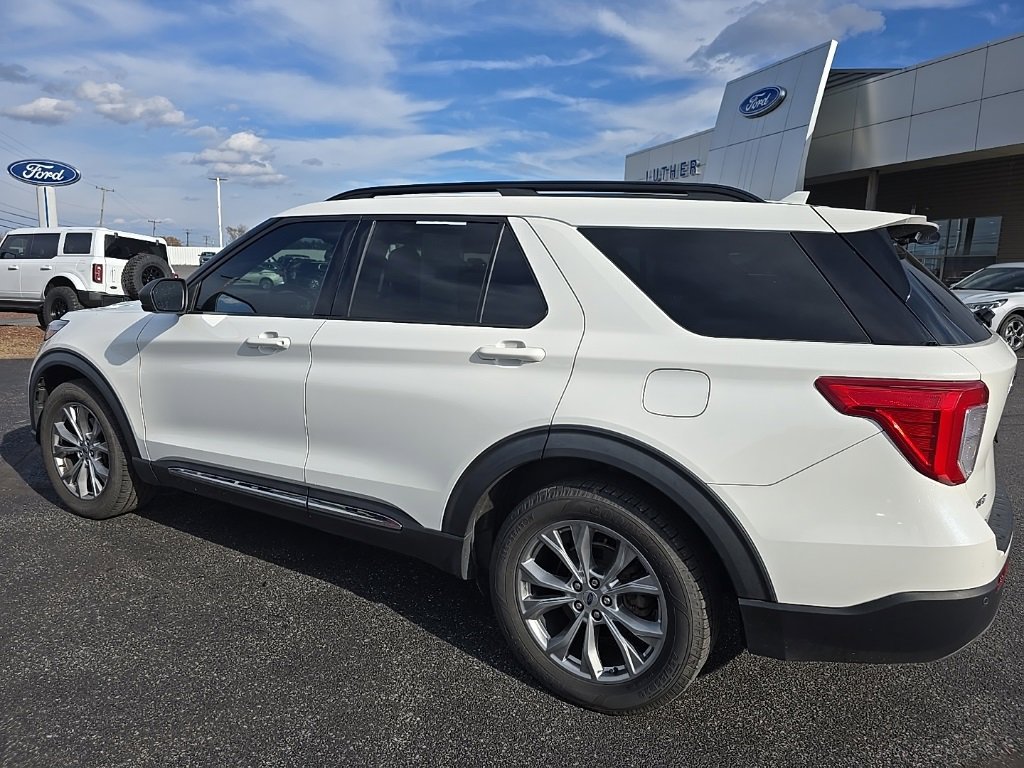 Used 2020 Ford Explorer XLT w/ Equipment Group 202A image 11