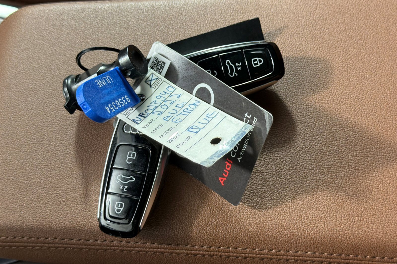 Used 2022 Audi e-tron Premium image 25