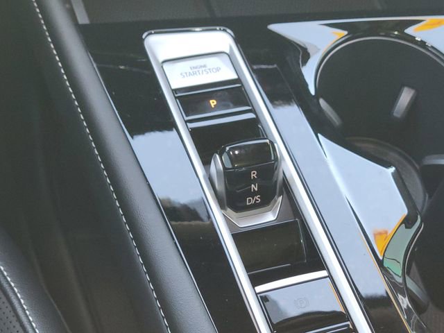 Used 2024 Volkswagen Atlas Cross Sport SEL R-Line image 15