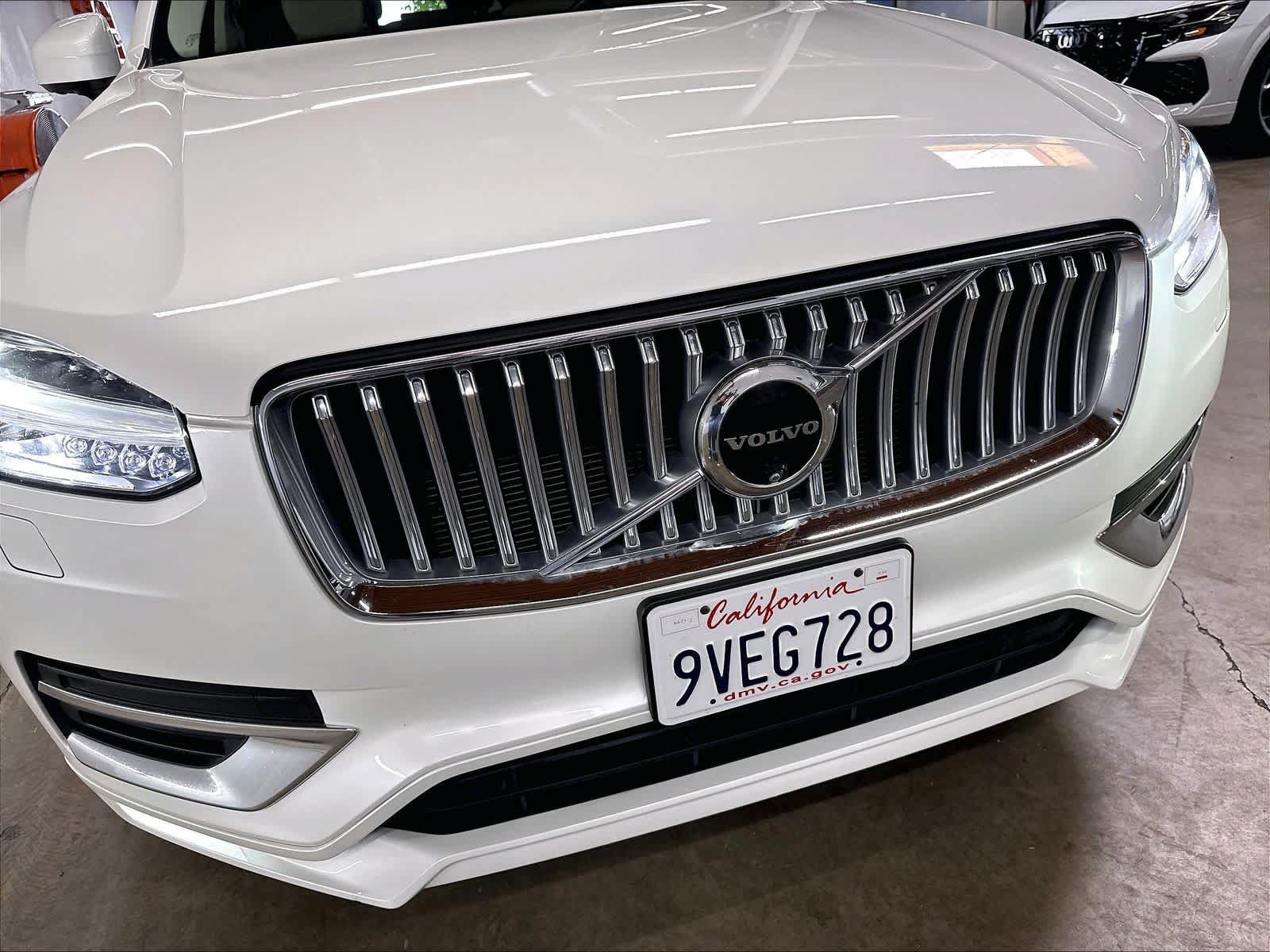 Used 2024 Volvo XC90 B6 Plus AWD/4WD image 32