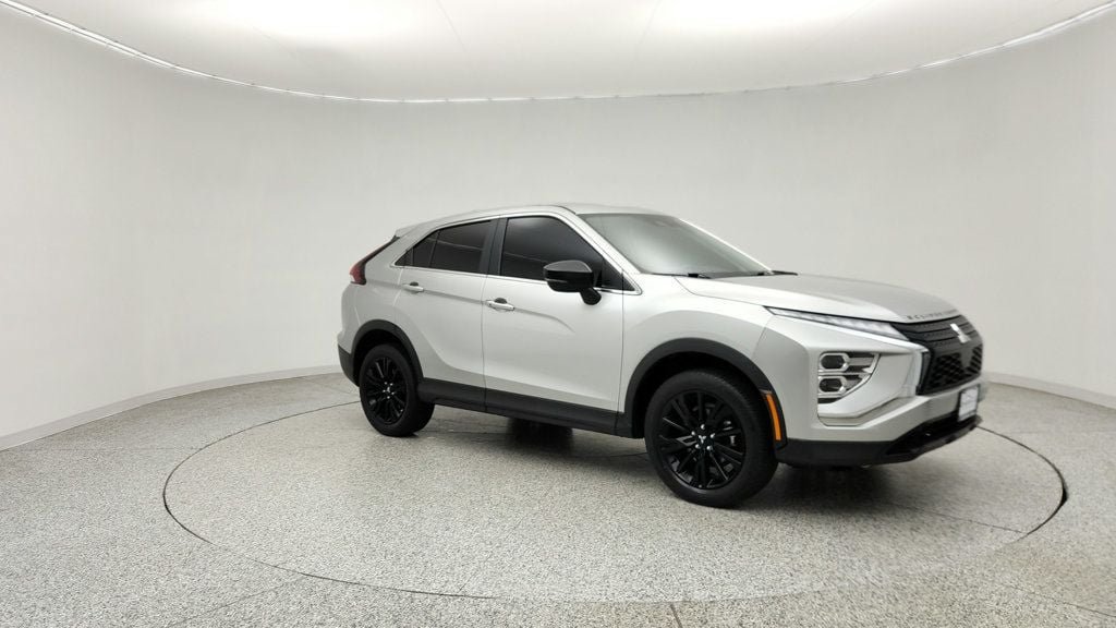 Used 2025 Mitsubishi Eclipse Cross LE AWD/4WD image 3