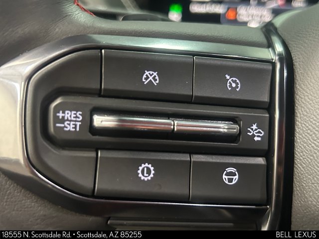 Used 2025 GMC Yukon AT4 Ultimate AWD/4WD image 26