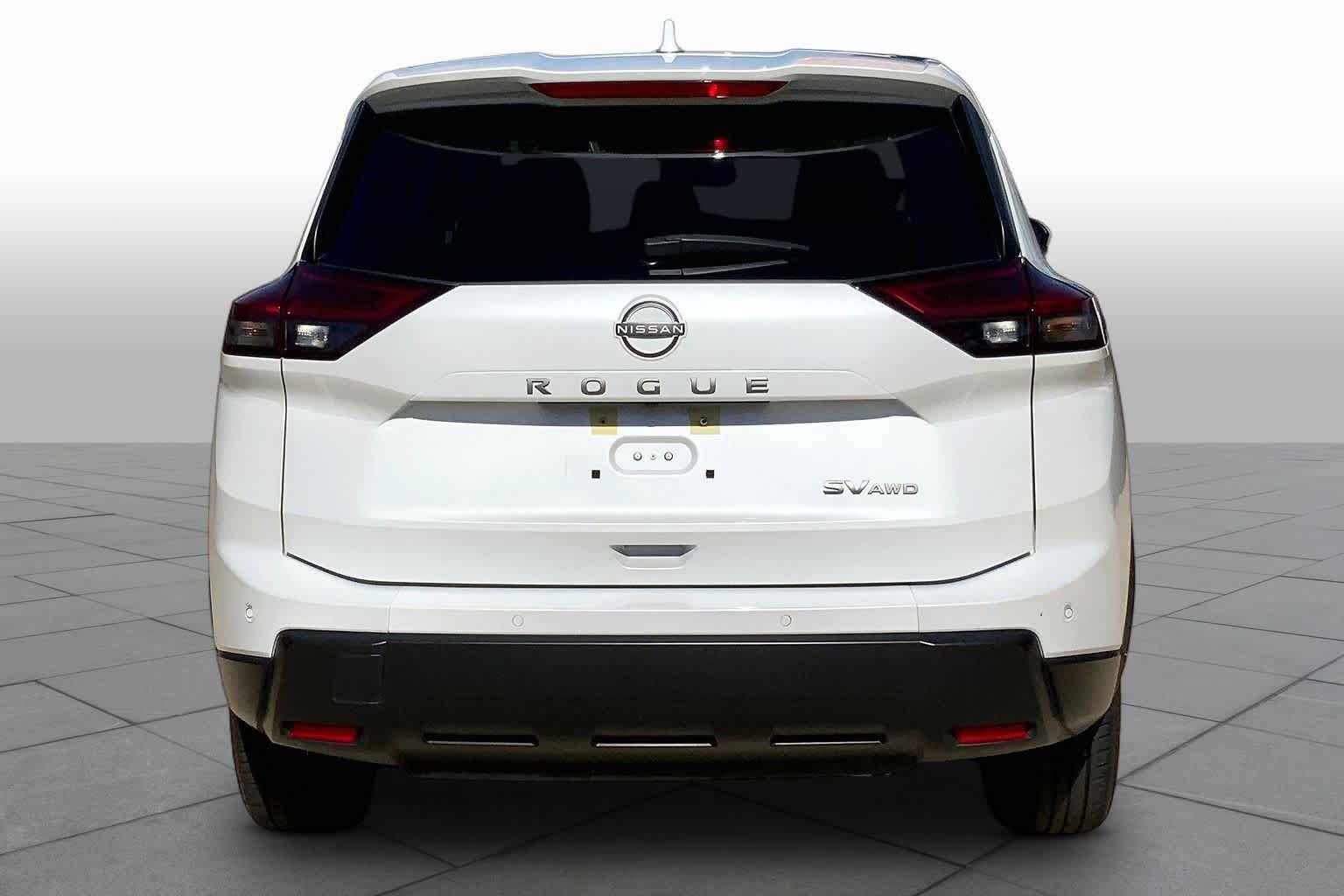 Used 2024 Nissan Rogue SV AWD/4WD image 5