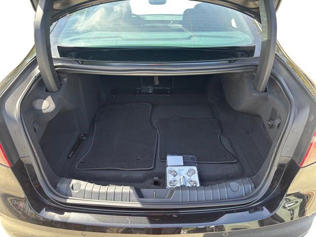 New 2024 Jaguar XF R-Dynamic SE AWD/4WD image 20