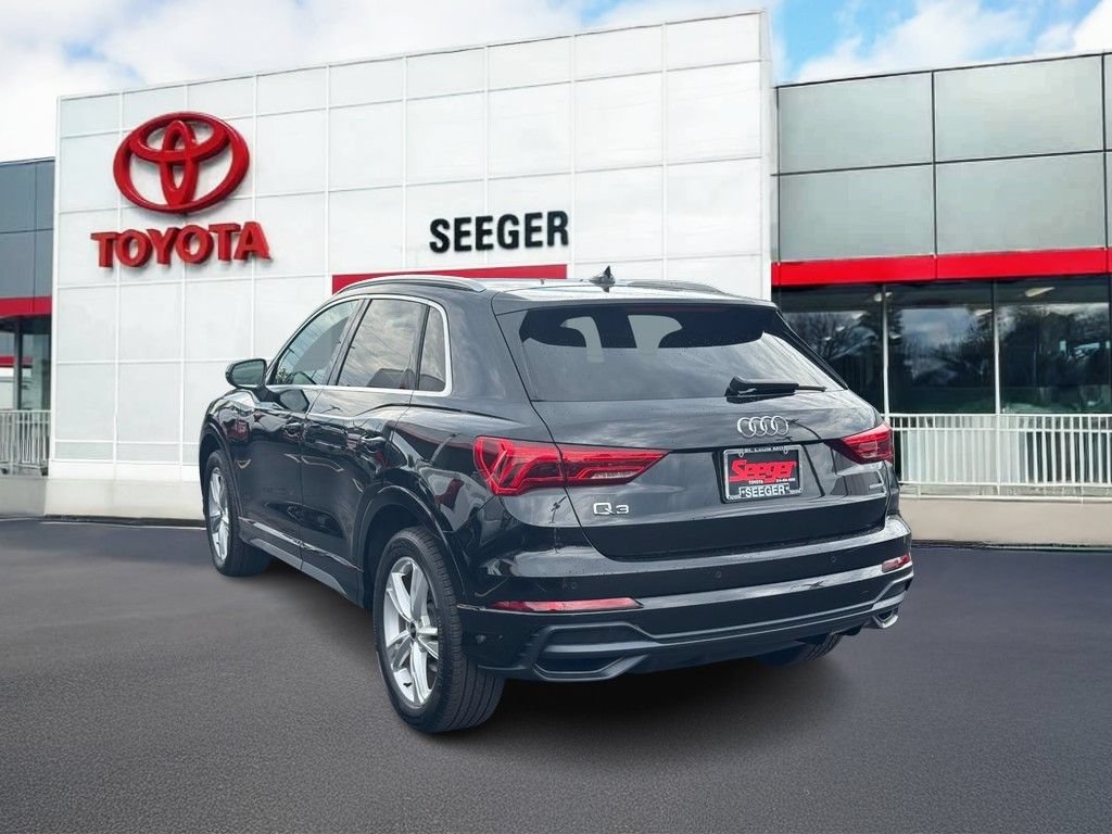 Used 2021 Audi Q3 2.0T Premium AWD/4WD image 7