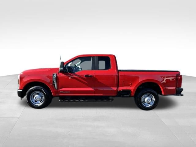 Used 2024 Ford F350 XL image 3